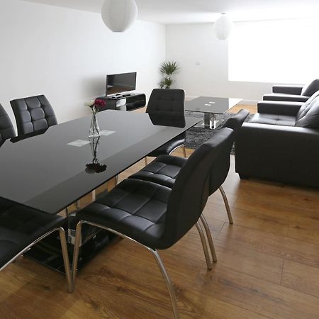 Radalco Apartments Hounslow Exterior photo