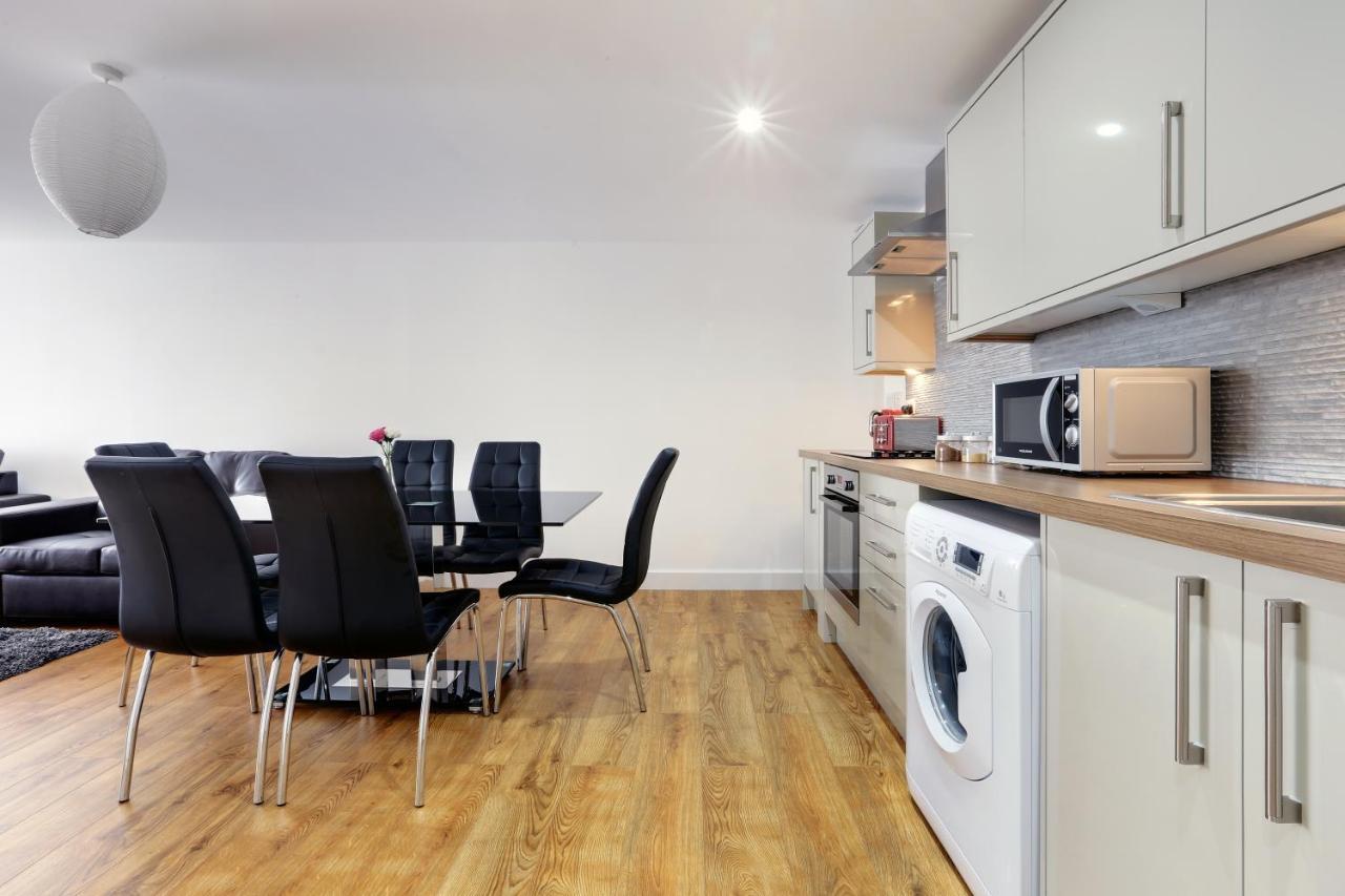 Radalco Apartments Hounslow Exterior photo