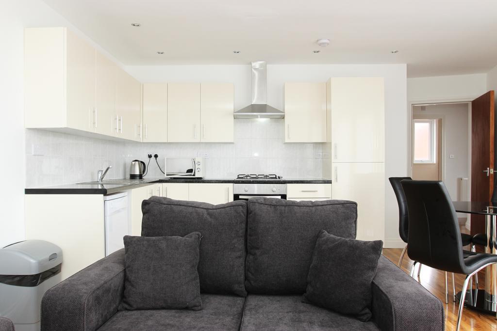 Radalco Apartments Hounslow Exterior photo