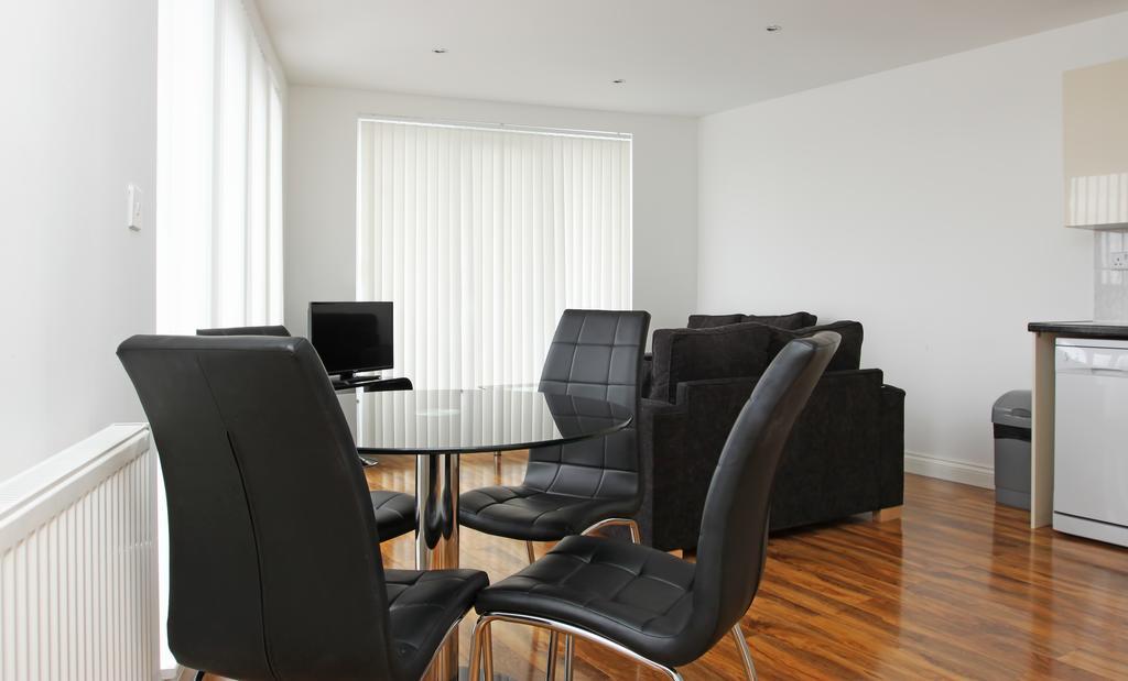 Radalco Apartments Hounslow Room photo