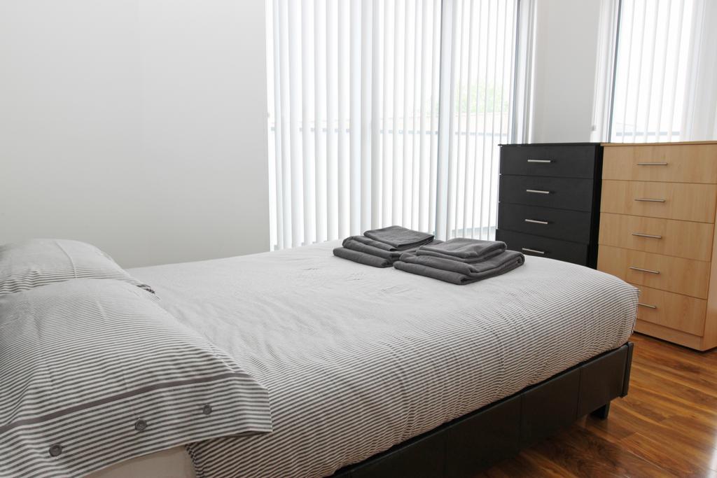 Radalco Apartments Hounslow Room photo