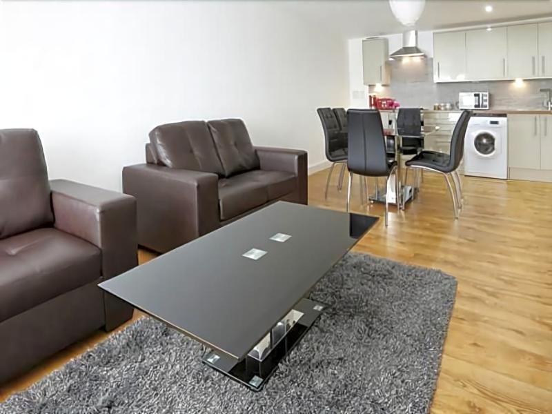 Radalco Apartments Hounslow Exterior photo